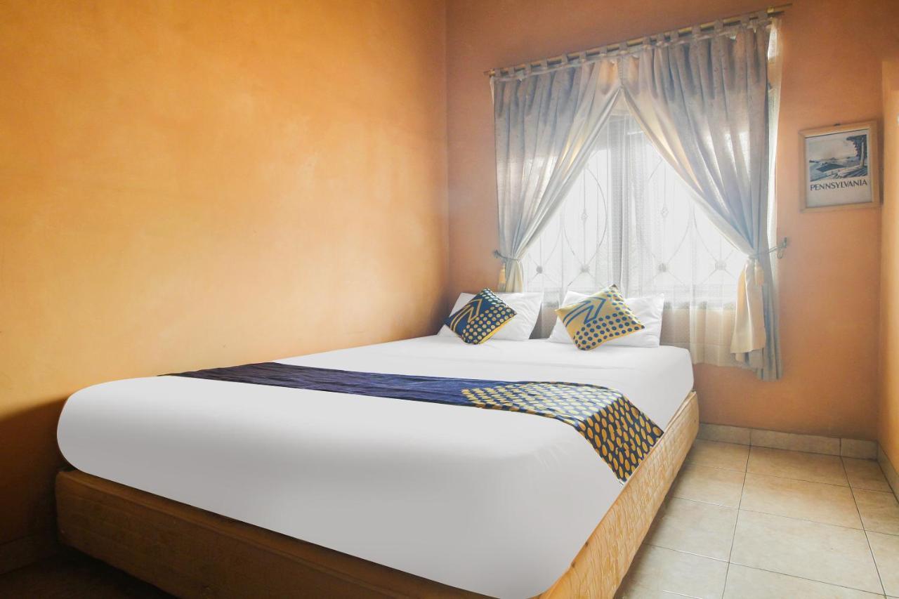 Spot On 91620 Skypiea Guest House Tasikmalaya Exterior foto