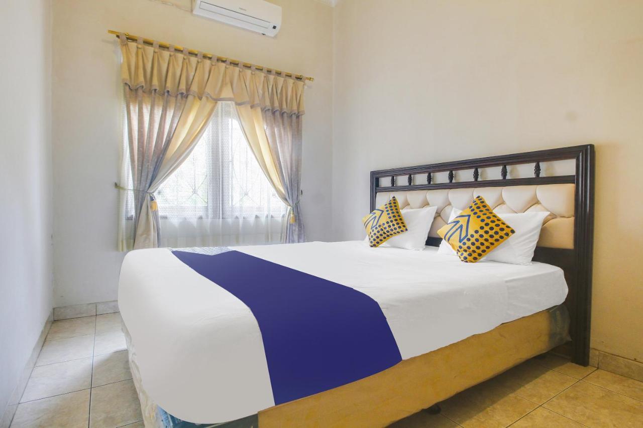 Spot On 91620 Skypiea Guest House Tasikmalaya Exterior foto