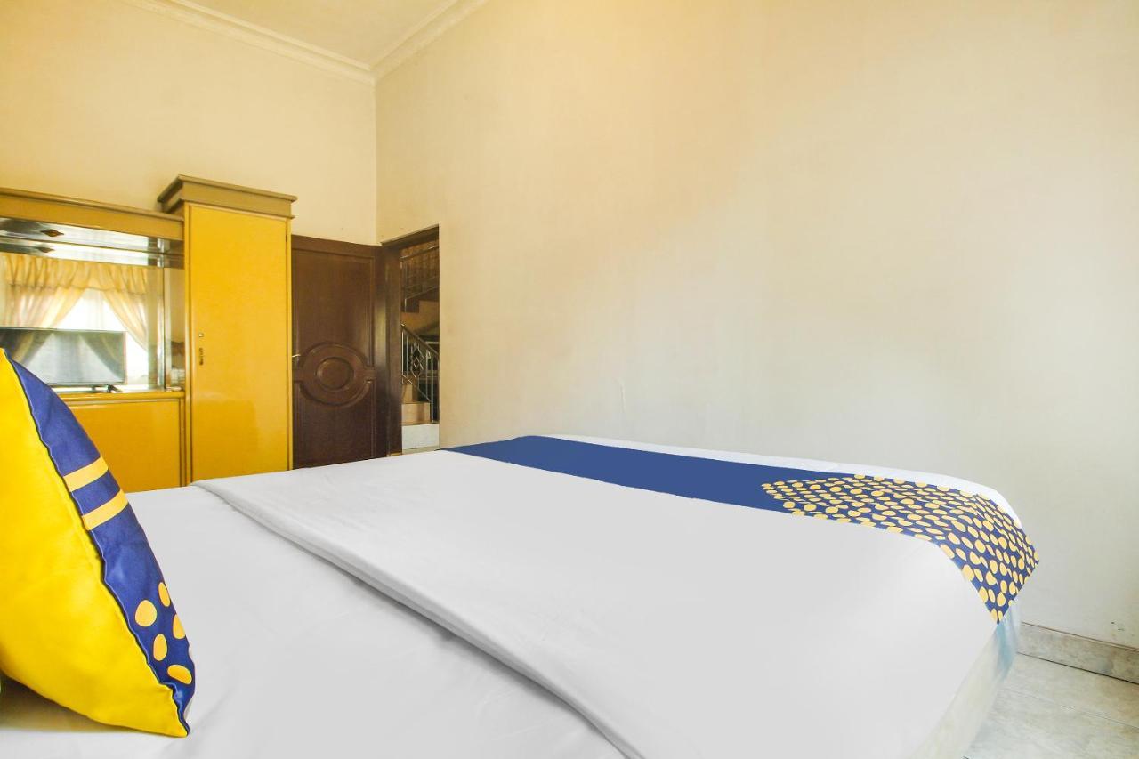 Spot On 91620 Skypiea Guest House Tasikmalaya Exterior foto